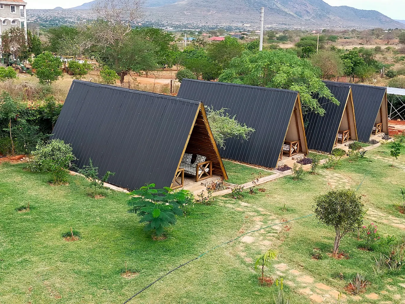 BOMA SIMBA SAFARI LODGE