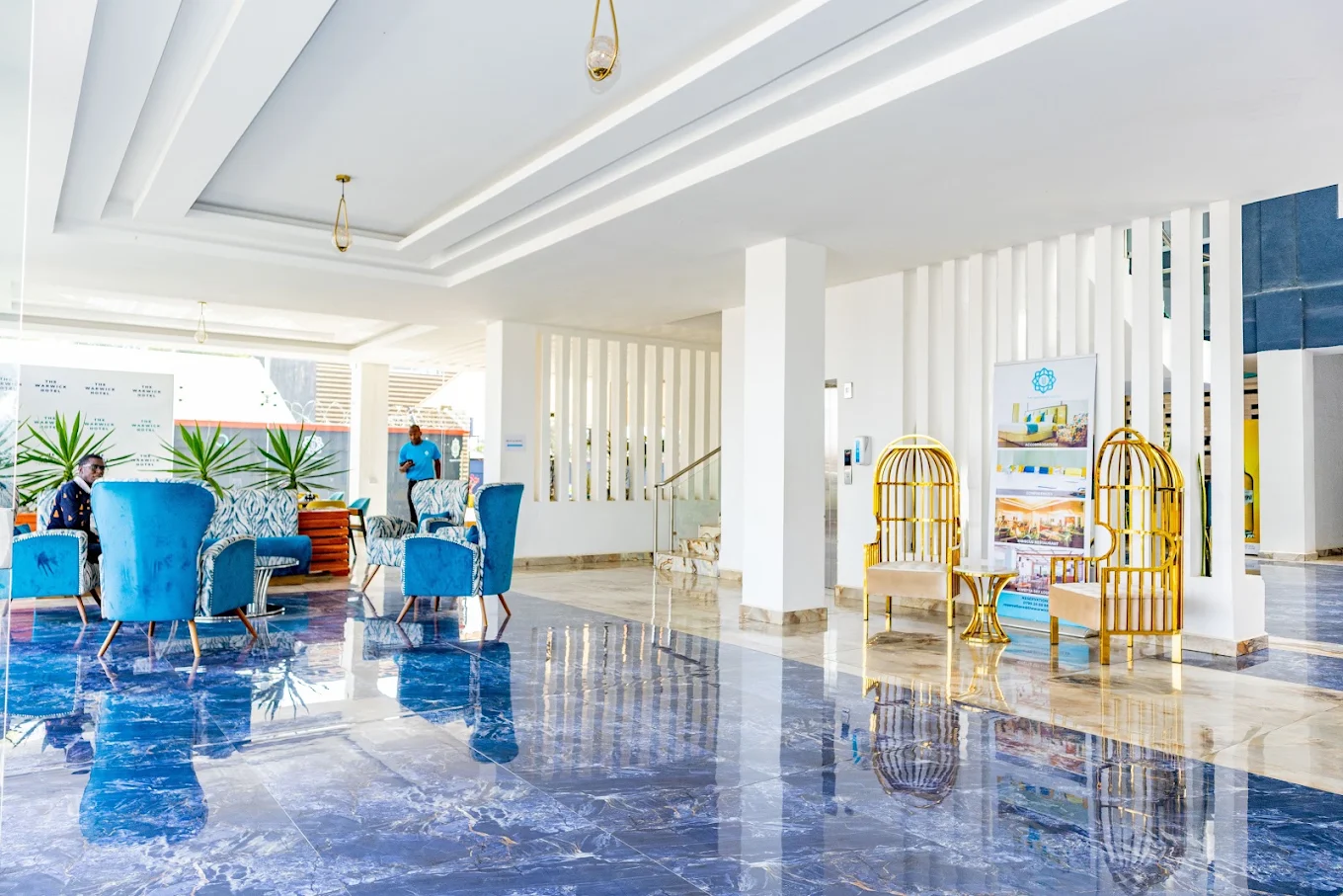 THE WARWICK HOTEL