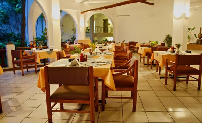 PLAZA BEACH HOTEL