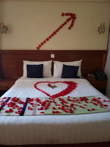EASTMARK HOTEL