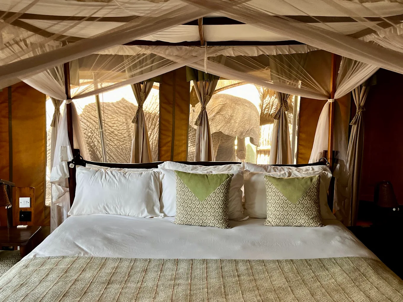 ELEPHANT BEDROOM CAMP SAMBURU