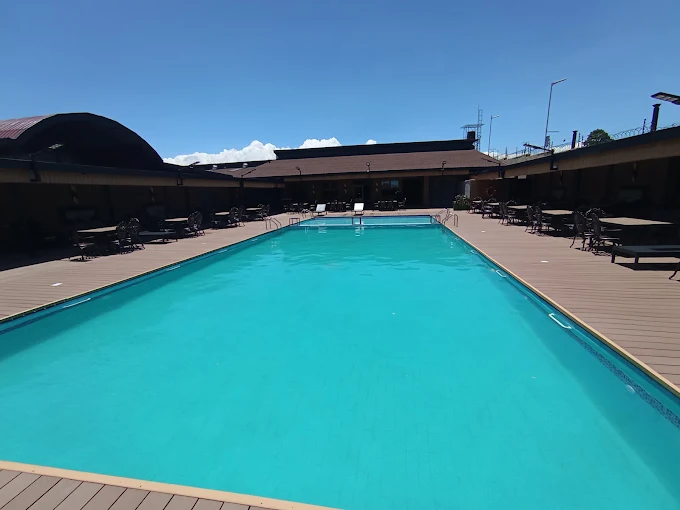 RIDGE CABIN RESORT