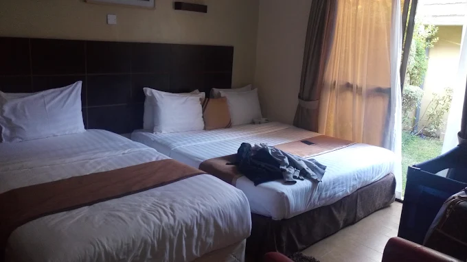 ESERIANI THE HOTEL