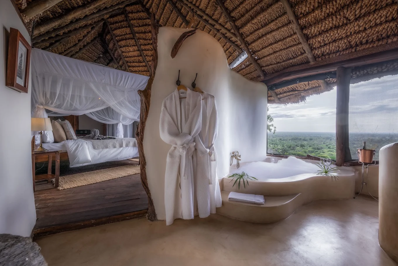 ELEWANA ELSA'S KOPJE MERU