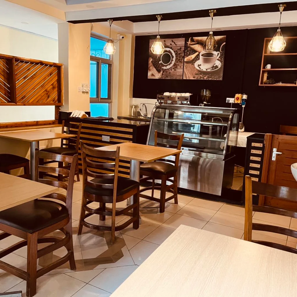 MERRYVILLA HOTEL &  APARTMENTS