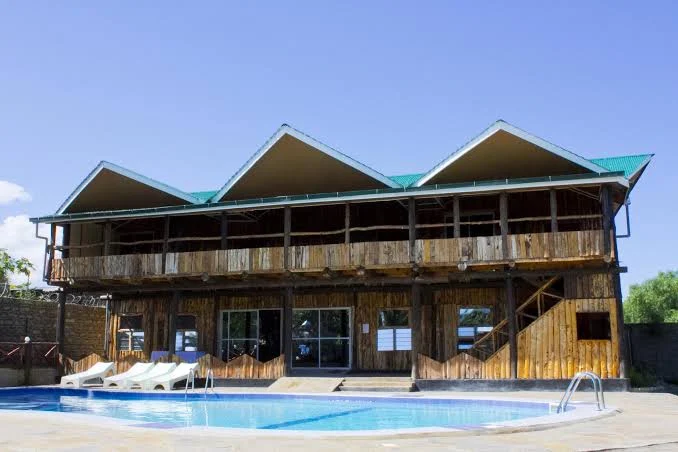 DOVE NEST LODGE