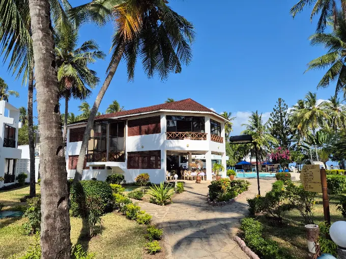 NORTH  COAST BEACH HOTEL