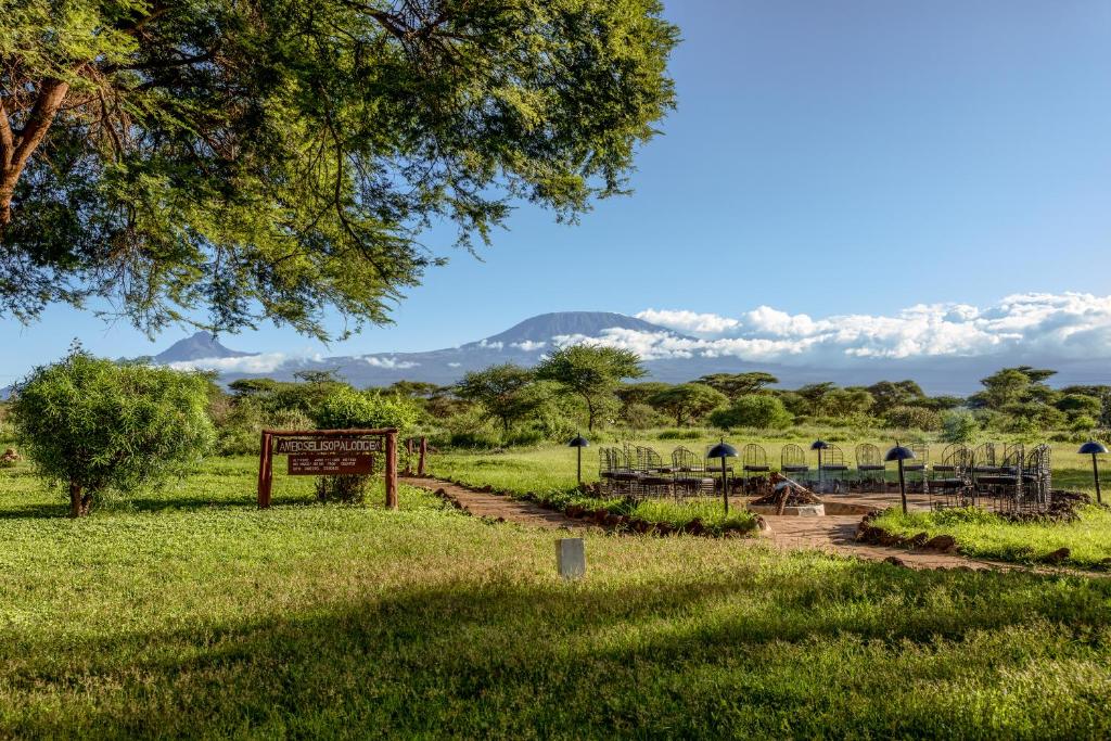 SOPA LODGES AMBOSELI
