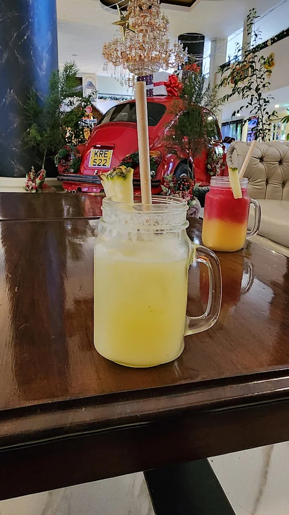SAROVA WOODLANDS HOTEL & SPA